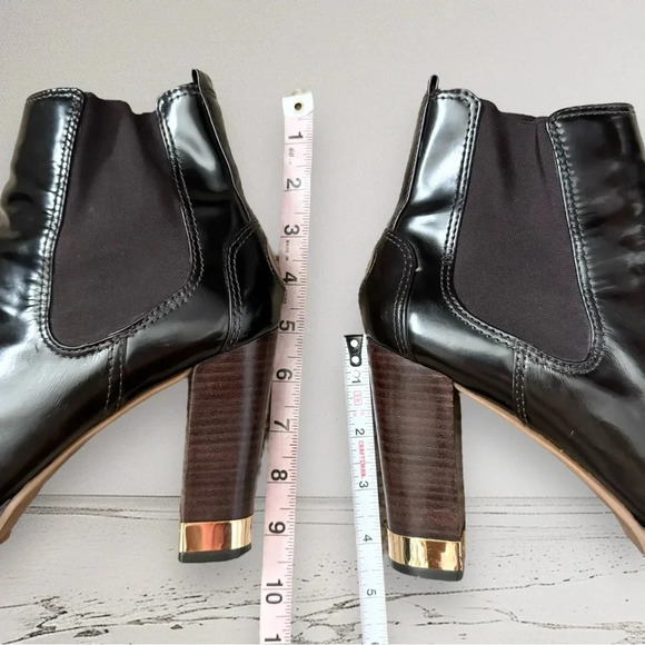 TORY BURCH Patent Leather Chelsea Boots Gold Accent Lug Sole Dark Brown Size 9 - Picture 9 of 12